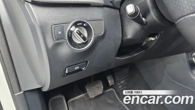 Mercedes-Benz B-Class 2018 — фото 17
