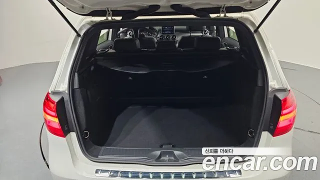Mercedes-Benz B-Class 2018 — фото 20