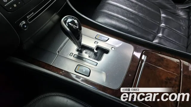 Hyundai Equus 2011 — фото 9