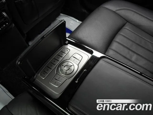 Hyundai Genesis 2012 — фото 17
