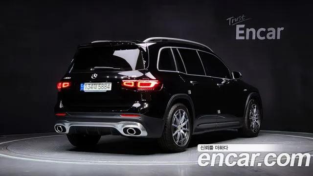 Mercedes-Benz GLB-Class 2023 — фото 2