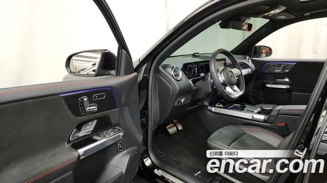Mercedes-Benz GLB-Class 2023 — фото 10
