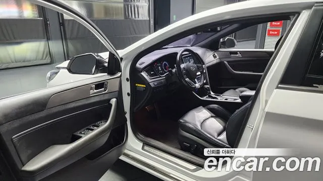 Hyundai Sonata 2018 — фото 10