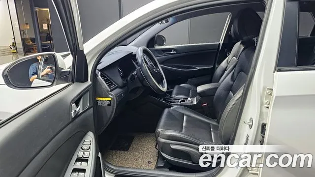 Hyundai Tucson 2017 — фото 10