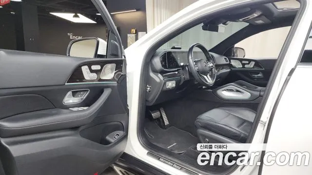 Mercedes-Benz GLE-Class 2023 — фото 10
