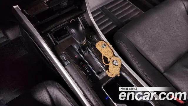 Honda Accord 2015 — фото 9