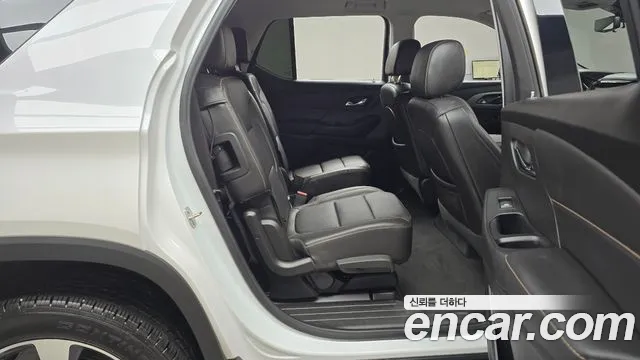 ChevroletGMDaewoo Traverse 2021 — фото 12