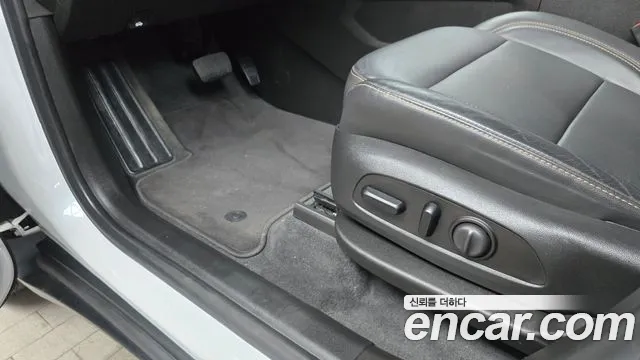ChevroletGMDaewoo Traverse 2021 — фото 19