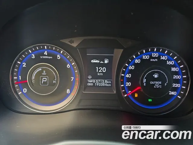 Hyundai i40 2014 — фото 12