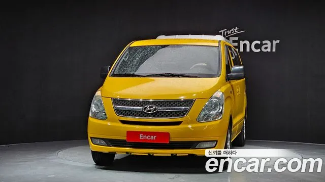 Hyundai Starex 2010 — фото 3