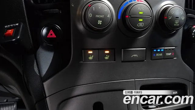 Hyundai Starex 2010 — фото 16