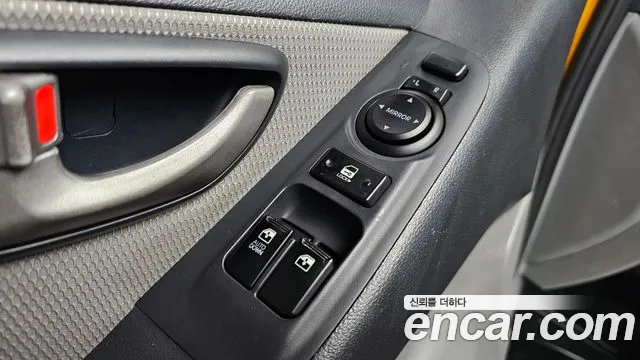 Hyundai Starex 2010 — фото 17