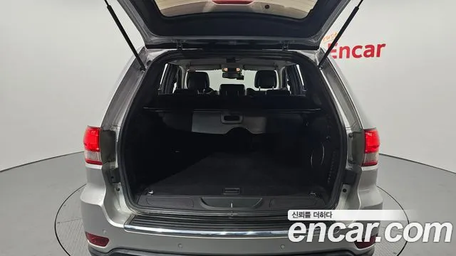 Jeep Cherokee 2011 — фото 20