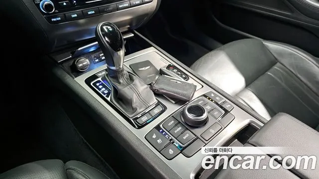 Hyundai Genesis 2016 — фото 9