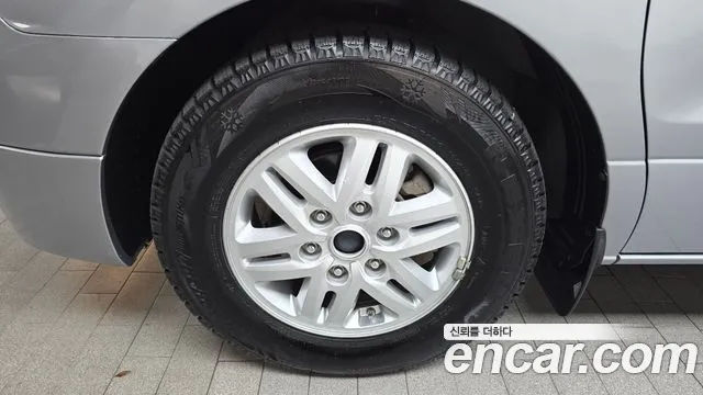 Hyundai Starex 2017 — фото 5