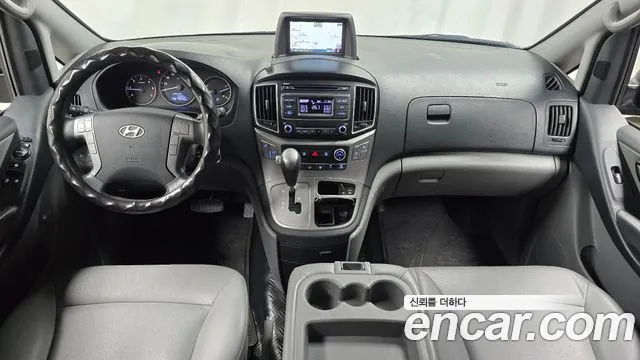 Hyundai Starex 2017 — фото 7