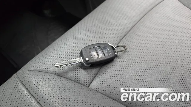 Hyundai Starex 2017 — фото 17