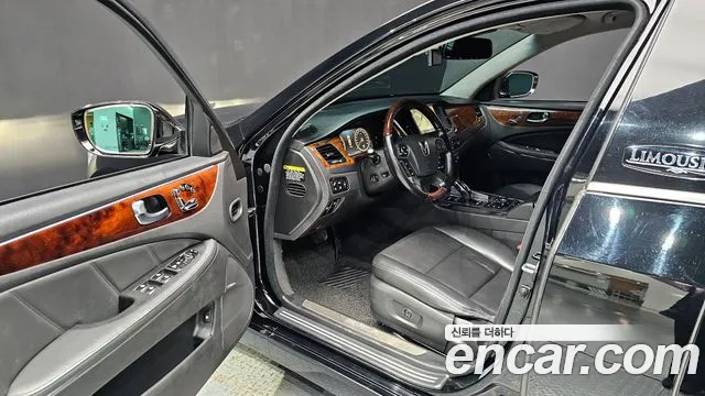 Hyundai Equus 2014 — фото 11
