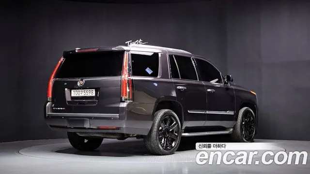 Cadillac Escalade 2015 — фото 2