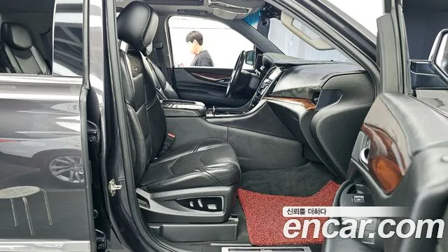 Cadillac Escalade 2015 — фото 11