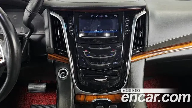 Cadillac Escalade 2015 — фото 14