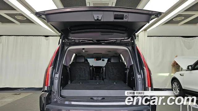 Cadillac Escalade 2015 — фото 20