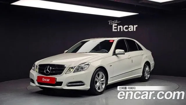 Mercedes-Benz E-Class 2010 — фото 1