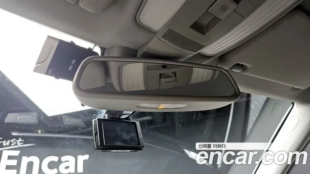 Mercedes-Benz E-Class 2010 — фото 16
