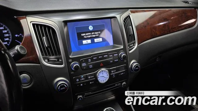 Hyundai Equus 2012 — фото 14