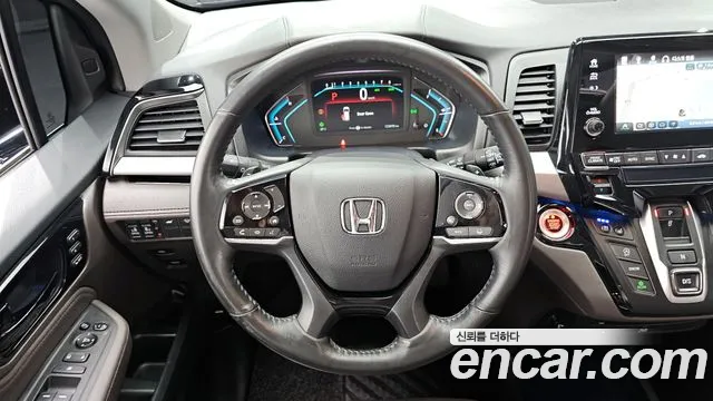 Honda Odyssey 2018 — фото 13