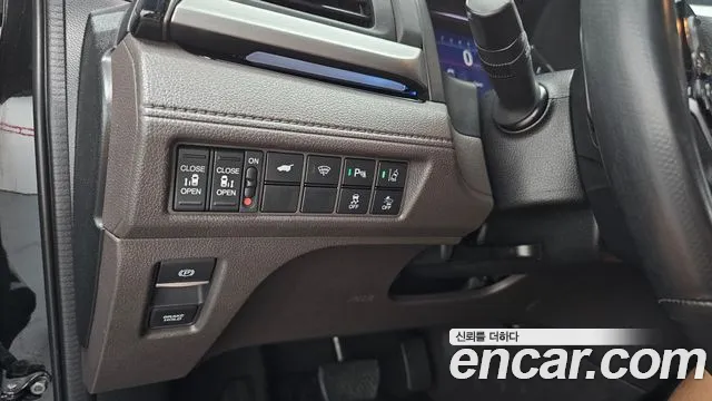 Honda Odyssey 2018 — фото 14
