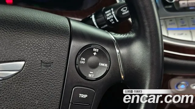 Hyundai Genesis 2010 — фото 14