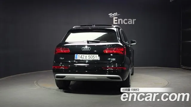 Audi Q5 2020 — фото 4