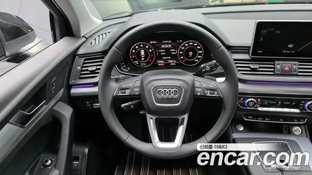 Audi Q5 2020 — фото 13
