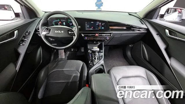 Kia Niro 2022 — фото 7