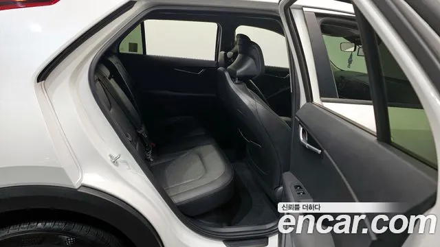 Kia Niro 2022 — фото 12