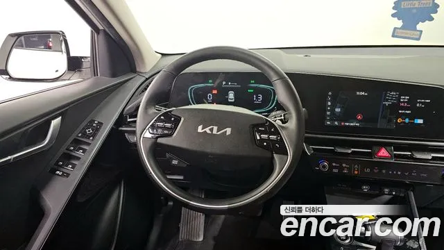 Kia Niro 2022 — фото 13