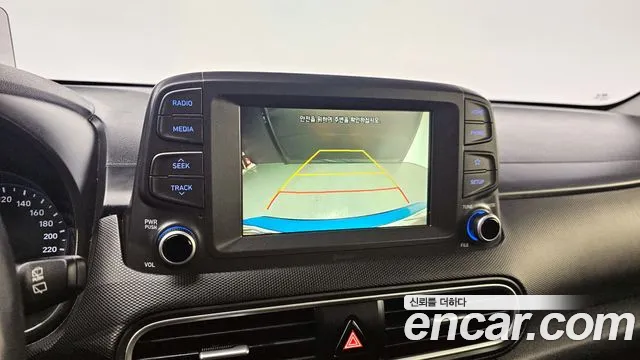 Hyundai Kona 2018 — фото 15