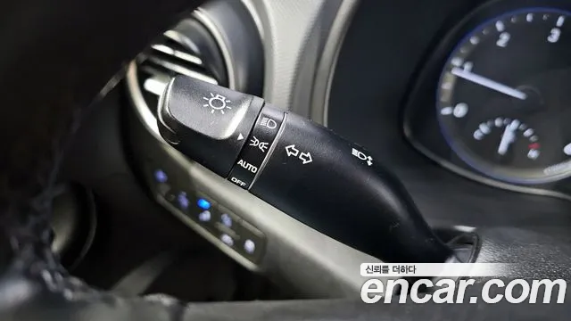 Hyundai Kona 2018 — фото 18