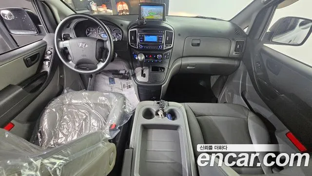Hyundai Starex 2019 — фото 7
