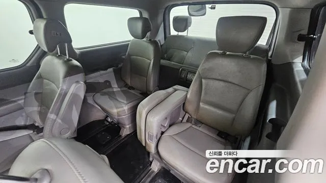 Hyundai Starex 2019 — фото 20