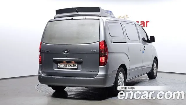 Hyundai Starex 2017 — фото 2