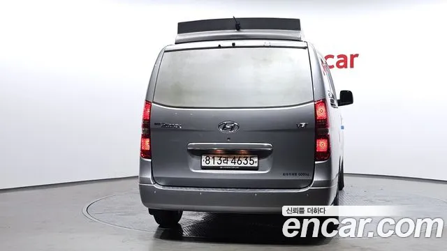 Hyundai Starex 2017 — фото 4
