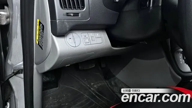 Hyundai Starex 2017 — фото 15