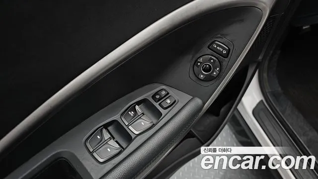 Hyundai Santafe 2016 — фото 17
