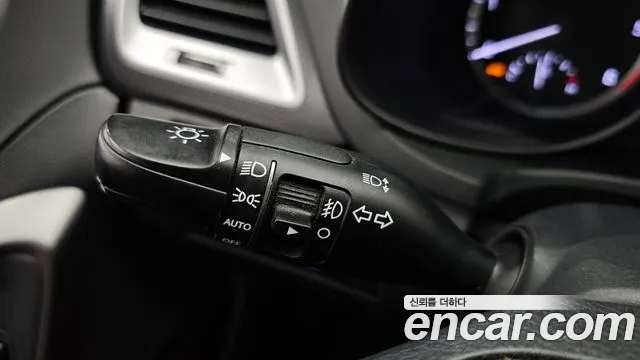 Hyundai Santafe 2016 — фото 19