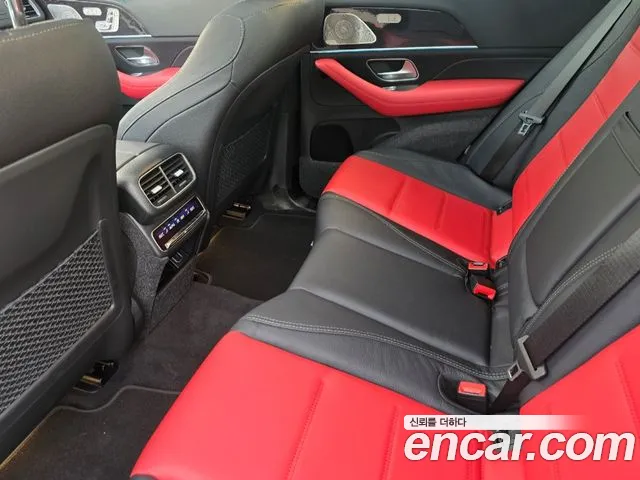 Mercedes-Benz GLE-Class 2023 — фото 9