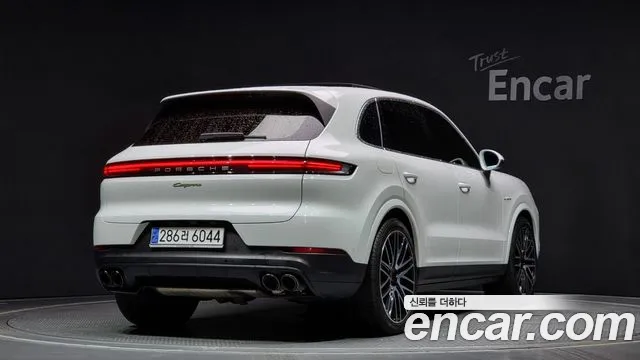 Porsche Cayenne 2025 — фото 2