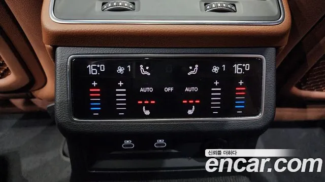 Audi A6 2023 — фото 19