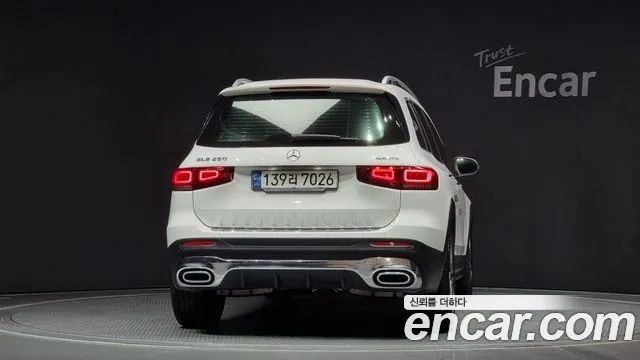 Mercedes-Benz GLB-Class 2021 — фото 4